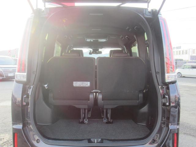 Gi プレミアムパッケージ 4WD 当店買取車両 ワンオーナー パナソニックフルセグフローティングナビ アルパインフリップダウンモニター 寒冷地セット ハーフレザーシート 両側パワースライドドア(23枚目)