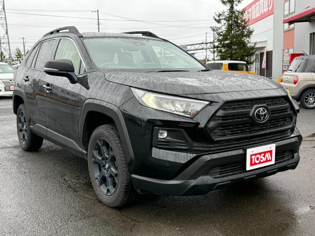 RAV4 アドベンチャー オフロードパッケージII 4WD 純正メモリーナビ バックカメラ セーフティセンス レーダークルーズ ステアリングヒーター 合皮シート パワーシート シートベンチレーション クリアランスソナー レーンキープ オートハイビーム(17枚目)