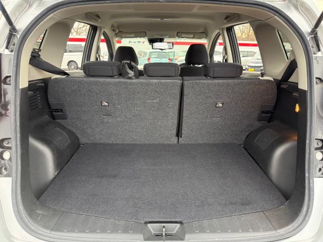 ノート ｅパワーＢ　ＦＯＵＲ　Ｃａｒｒｏｚｚｅｒｉａ製メモリーナビ　全周囲モニター　エマージェンシーブレーキ　レーンキープ　ＥＴＣ　インテリジェントルームミラー　クリアランスソナー　Ｂｌｕｅｔｏｏｔｈ　スマートキー　横滑り防止装置（45枚目）
