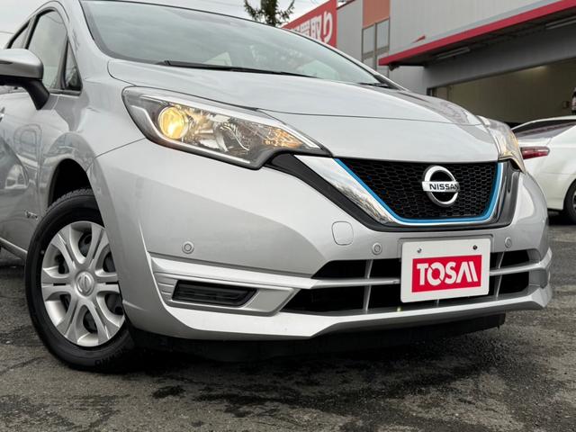 ノート ｅパワーＢ　ＦＯＵＲ　Ｃａｒｒｏｚｚｅｒｉａ製メモリーナビ　全周囲モニター　エマージェンシーブレーキ　レーンキープ　ＥＴＣ　インテリジェントルームミラー　クリアランスソナー　Ｂｌｕｅｔｏｏｔｈ　スマートキー　横滑り防止装置（53枚目）