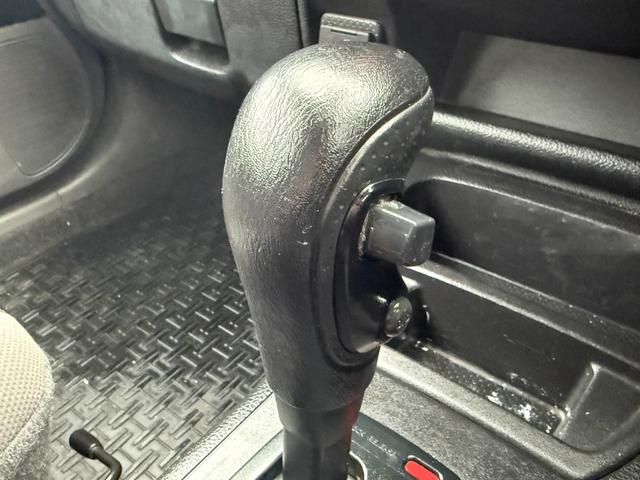 AD VE 4WD 純正メモリーナビ エマージェンシーブレーキ レーンキープアシスト ドライブレコーダー ETC AC100V電源 横滑り防止装置 電動格納ミラー パワーウインドウ ヘッドライトレベライザー(27枚目)