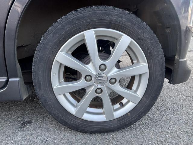 【純正１４インチアルミホイール】外観にマッチした純正アルミホイールを装着しております。各種社外アルミホイールや、スタッドレスタイヤも取扱いしております。是非ご相談ください♪