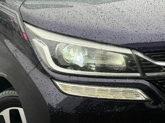 �y�k�d�c�w�b�h���C�g�z���V����ԑ��s�����ǍD�Ȏ��E���m�ۂ����S���ĉ^�]�ł��鍂�P�x�k�d�c�w�b�h���C�g�𑕔��I�_�����x�������A����d�͂��}�����Ă��܂��B