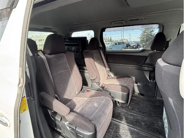 ヴェルファイア ２．４Ｚ　４ＷＤ　両側電動スライドドア　カロッツェリア製ＨＤＤナビ　フルセグ　ＨＩＤヘッドライト　フォグライト　純正革巻きステアリング　オートライト　オートエアコン　クリアランスソナー　スマートキー　ＥＴＣ（10枚目）