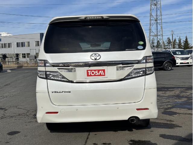 ヴェルファイア ２．４Ｚ　４ＷＤ　両側電動スライドドア　カロッツェリア製ＨＤＤナビ　フルセグ　ＨＩＤヘッドライト　フォグライト　純正革巻きステアリング　オートライト　オートエアコン　クリアランスソナー　スマートキー　ＥＴＣ（17枚目）