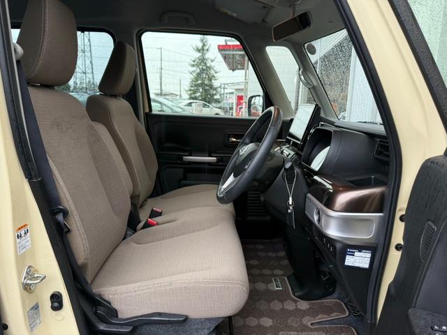 スペーシアギア マイスタイル 4WD 両側電動スライドドア 純正メモリーナビ 全周囲カメラ セーフティサポート レーダークルーズ レーンキープ ヘッドアップディスプレイ シートヒーター スマートキー オートライト ベッドキット付(9枚目)