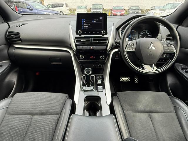 エクリプスクロスPHEV P 4WD サンルーフ 純正メモリーナビ 全周囲カメラ 衝突軽減システム レーダークルーズ シートヒーター LEDヘッドライト パワーシートクリアランスソナー ステアリングヒーター レーンキープ フルセグ(2枚目)