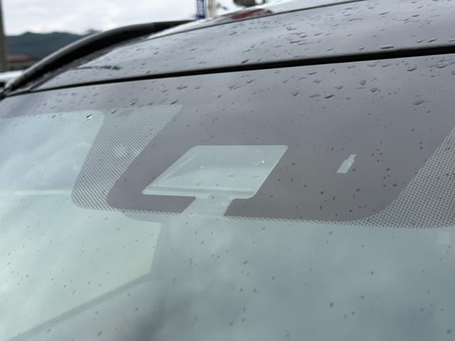 エクリプスクロスPHEV P 4WD サンルーフ 純正メモリーナビ 全周囲カメラ 衝突軽減システム レーダークルーズ シートヒーター LEDヘッドライト パワーシートクリアランスソナー ステアリングヒーター レーンキープ フルセグ(6枚目)