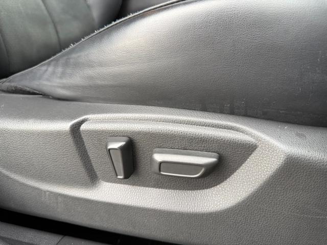 エクリプスクロスPHEV P 4WD サンルーフ 純正メモリーナビ 全周囲カメラ 衝突軽減システム レーダークルーズ シートヒーター LEDヘッドライト パワーシートクリアランスソナー ステアリングヒーター レーンキープ フルセグ(31枚目)