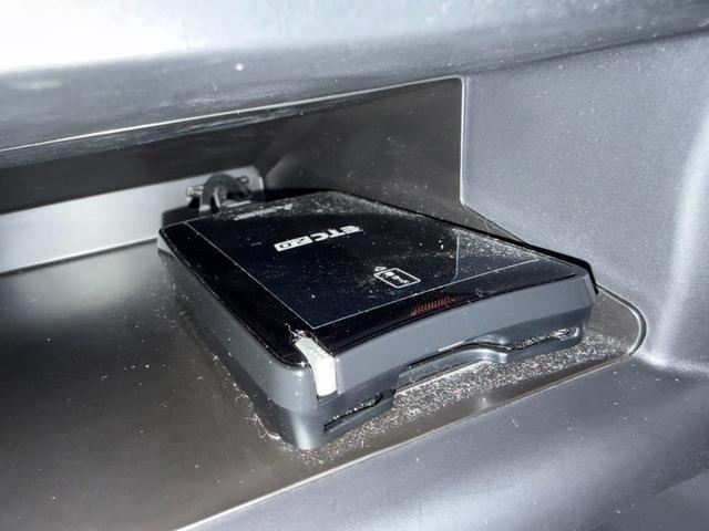 エクリプスクロスPHEV P 4WD サンルーフ 純正メモリーナビ 全周囲カメラ 衝突軽減システム レーダークルーズ シートヒーター LEDヘッドライト パワーシートクリアランスソナー ステアリングヒーター レーンキープ フルセグ(32枚目)