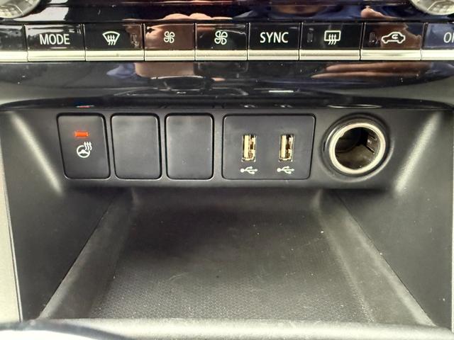 エクリプスクロスPHEV P 4WD サンルーフ 純正メモリーナビ 全周囲カメラ 衝突軽減システム レーダークルーズ シートヒーター LEDヘッドライト パワーシートクリアランスソナー ステアリングヒーター レーンキープ フルセグ(33枚目)