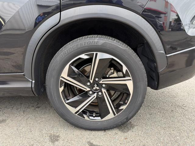 エクリプスクロスPHEV P 4WD サンルーフ 純正メモリーナビ 全周囲カメラ 衝突軽減システム レーダークルーズ シートヒーター LEDヘッドライト パワーシートクリアランスソナー ステアリングヒーター レーンキープ フルセグ(61枚目)