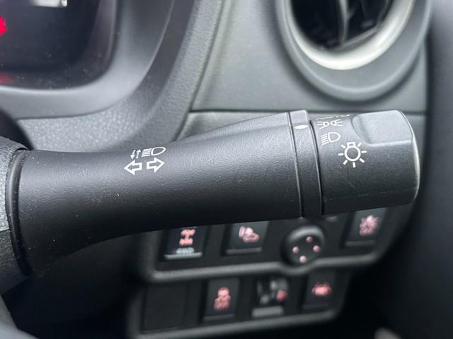 ノート e-パワー X FOUR 4WD ハイブリッド 純正メモリーナビ 全周囲カメラ エマージェンシーブレーキ インテリジェントルームミラー スマートキー レーンキープアシスト クリアランスソナー オートライト オートエアコン(25枚目)