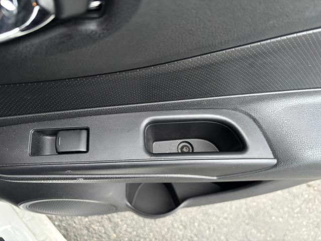 ノート e-パワー X FOUR 4WD ハイブリッド 純正メモリーナビ 全周囲カメラ エマージェンシーブレーキ インテリジェントルームミラー スマートキー レーンキープアシスト クリアランスソナー オートライト オートエアコン(26枚目)