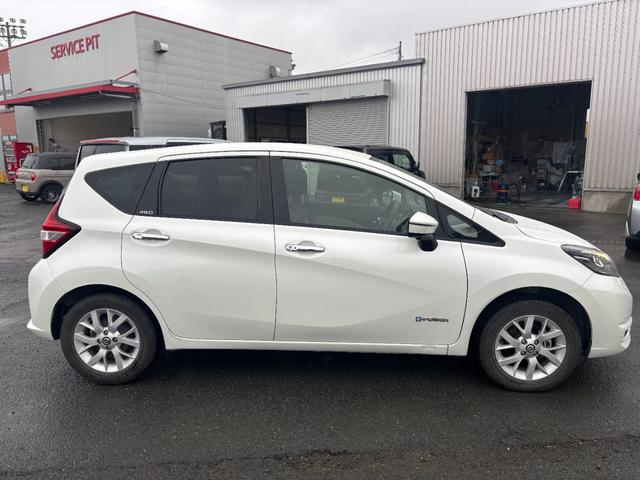 ノート e-パワー X FOUR 4WD ハイブリッド 純正メモリーナビ 全周囲カメラ エマージェンシーブレーキ インテリジェントルームミラー スマートキー レーンキープアシスト クリアランスソナー オートライト オートエアコン(41枚目)