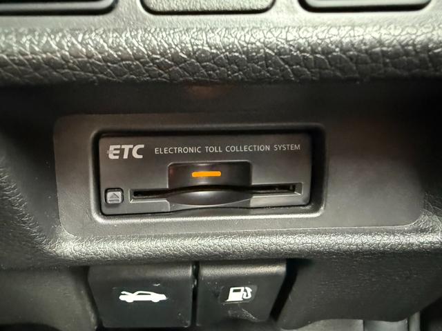 エクストレイル ２０Ｘ　エマージェンシーブレーキパッケージ　４ＷＤ　純正メモリーナビ　全周囲カメラ　エマージェンシーブレーキ　スマートキー　ＥＴＣ　パワーバックドア　ドライブレコーダー　シートヒーター　オートライト　オートエアコン　電動格納ミラー（8枚目）