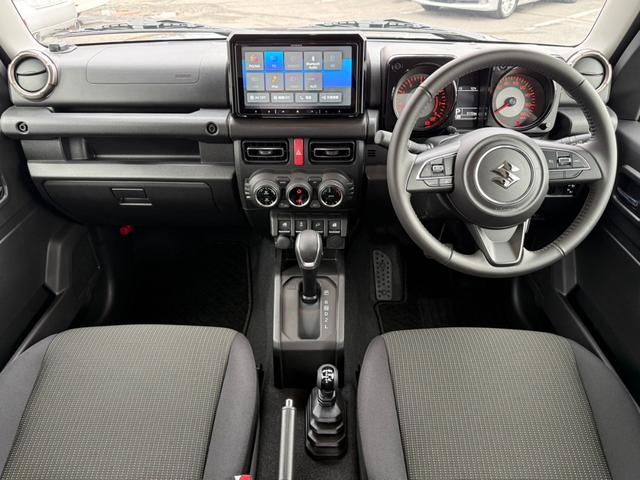 ジムニーシエラ ＪＣ　４ＷＤ　純正メモリーナビ　バックカメラ　セーフティサポート　レーダークルーズ　シートヒーター　ドライブレコーダー　ＥＴＣ　スマートキー　クリアランスソナー　レーンキープアシスト　オートライト（2枚目）