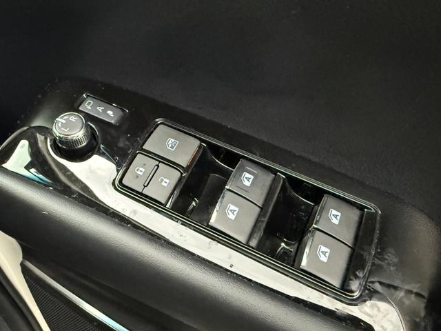 アルファード ２．５Ｓ　Ｃパッケージ　４ＷＤ　両側電動スライドドア　モデリスタフルエアロ　フリップダウンモニター　純正メモリーナビ　バックカメラ　セーフティセンス　レーダークルーズ　シートベンチレーション　パワーバックドア　パワーシート（49枚目）