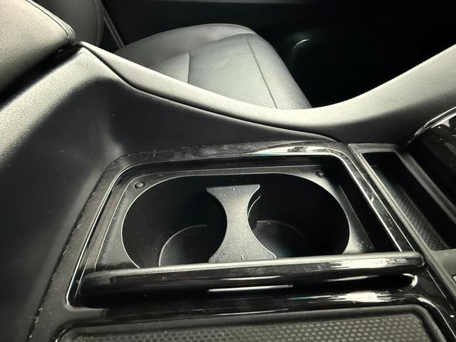 アルファード ２．５Ｓ　Ｃパッケージ　４ＷＤ　両側電動スライドドア　モデリスタフルエアロ　フリップダウンモニター　純正メモリーナビ　バックカメラ　セーフティセンス　レーダークルーズ　シートベンチレーション　パワーバックドア　パワーシート（57枚目）