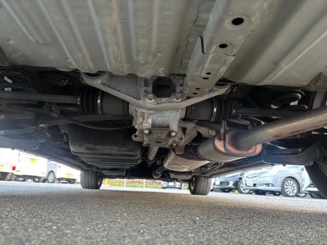 エスティマ アエラス　プレミアム－Ｇ　４ＷＤ　両側電動スライドドア　クラリオン製ナビ　バックカメラ　衝突軽減システム　クルーズコントロール　ハーフレザーシート　シートヒーター　パワーシート　クリアランスソナー　レーンキープアシスト　ＥＴＣ（21枚目）