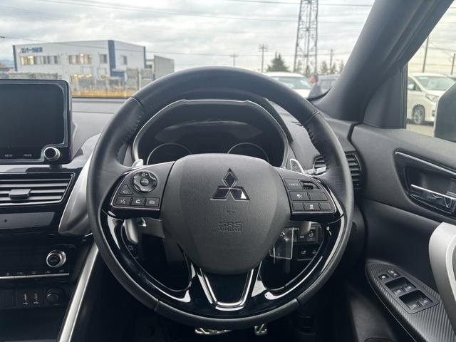 エクリプスクロスPHEV P 4WD 純正メモリーナビ 全周囲カメラ 衝突軽減システム レーダークルーズ ハーフレザーシート シートヒーター パワーシート クリアランスソナー レーンキープアシスト スマートキー オートライト(12枚目)