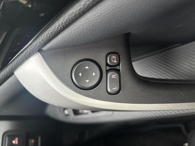 エクリプスクロスPHEV P 4WD 純正メモリーナビ 全周囲カメラ 衝突軽減システム レーダークルーズ ハーフレザーシート シートヒーター パワーシート クリアランスソナー レーンキープアシスト スマートキー オートライト(39枚目)