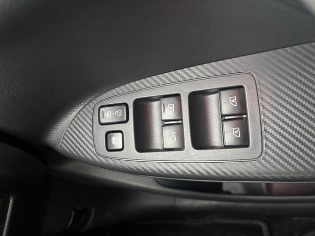 エクリプスクロスPHEV P 4WD 純正メモリーナビ 全周囲カメラ 衝突軽減システム レーダークルーズ ハーフレザーシート シートヒーター パワーシート クリアランスソナー レーンキープアシスト スマートキー オートライト(40枚目)