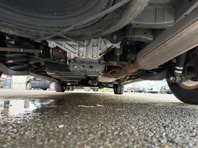 ヴェルファイアハイブリッド Ｘ　４ＷＤ　ムーンルーフ　両側電動スライドドア　アルパイン製１０．２型後席モニター　アルパイン製８型ナビ　バックカメラ　クルーズコントロール　スマートキー　ＨＩＤヘッド　フォグライト　ドライブレコーダー（21枚目）