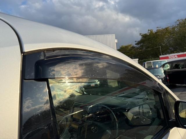 ヴェルファイアハイブリッド Ｘ　４ＷＤ　ムーンルーフ　両側電動スライドドア　アルパイン製１０．２型後席モニター　アルパイン製８型ナビ　バックカメラ　クルーズコントロール　スマートキー　ＨＩＤヘッド　フォグライト　ドライブレコーダー（28枚目）