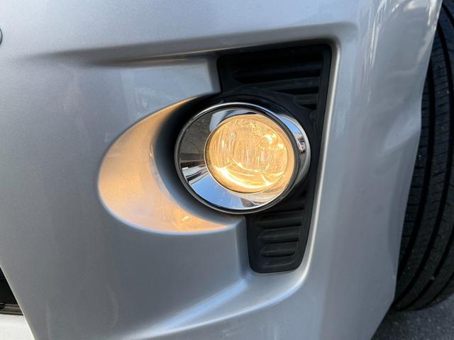 ヴェルファイアハイブリッド Ｘ　４ＷＤ　ムーンルーフ　両側電動スライドドア　アルパイン製１０．２型後席モニター　アルパイン製８型ナビ　バックカメラ　クルーズコントロール　スマートキー　ＨＩＤヘッド　フォグライト　ドライブレコーダー（31枚目）
