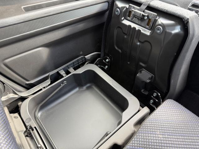 ワゴンＲ ハイブリッドＦＸ　４ＷＤ　ケンウッド製メモリーナビ　バックカメラ　シートヒーター　オートエアコン　ＨＩＤヘッド　アイドリングストップ　盗難防止装置　横滑り防止装置　電動格納ミラー　ベンチシート　純正１４インチアルミ（38枚目）