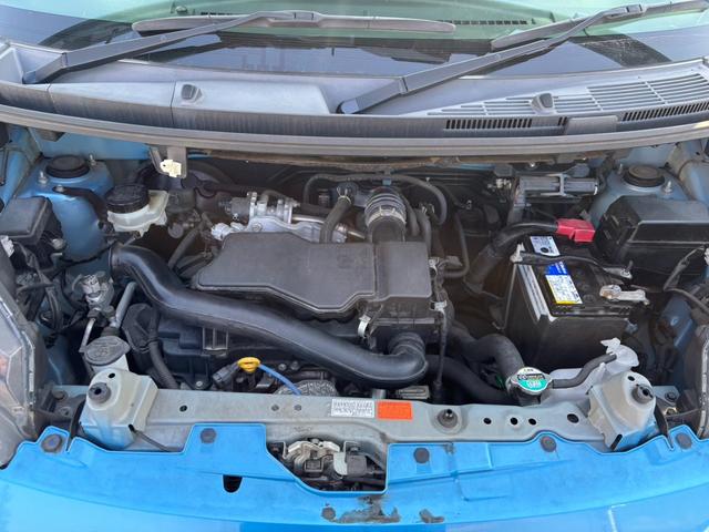 タンク カスタムＧ　Ｓ　４ＷＤ　寒冷地仕様　両側電動スライドドドア　パナソニック製メモリーナビ　全周囲カメラ　衝突軽減しシステム　クルーズコントロール　シートヒーター　ＬＥＤヘッドライト　２トーンカラー　スマートキー　ＥＴＣ（19枚目）