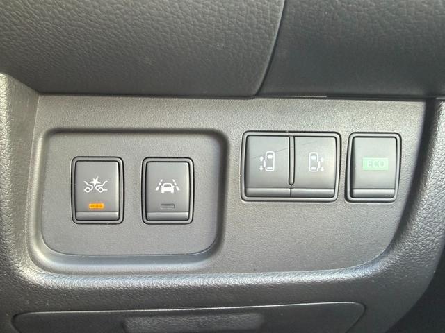 セレナ ２０Ｘ　アドバンスドセーフティパッケージ　４ＷＤ　両側電動スライドドア　純正メモリーナビ　全周囲カメラ　エマージェンシーブレーキ　クルーズコントロール　ドライブレコーダー　ＥＴＣ　レーンキープアシスト　クリアランスソナー　オートライト（3枚目）