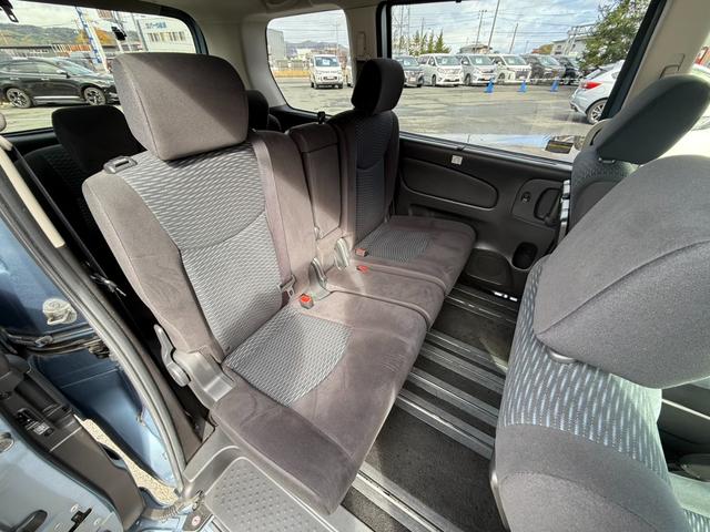 セレナ ２０Ｘ　アドバンスドセーフティパッケージ　４ＷＤ　両側電動スライドドア　純正メモリーナビ　全周囲カメラ　エマージェンシーブレーキ　クルーズコントロール　ドライブレコーダー　ＥＴＣ　レーンキープアシスト　クリアランスソナー　オートライト（10枚目）