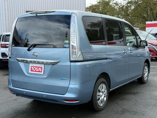 セレナ ２０Ｘ　アドバンスドセーフティパッケージ　４ＷＤ　両側電動スライドドア　純正メモリーナビ　全周囲カメラ　エマージェンシーブレーキ　クルーズコントロール　ドライブレコーダー　ＥＴＣ　レーンキープアシスト　クリアランスソナー　オートライト（18枚目）