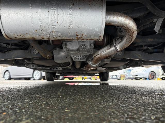 セレナ ２０Ｘ　アドバンスドセーフティパッケージ　４ＷＤ　両側電動スライドドア　純正メモリーナビ　全周囲カメラ　エマージェンシーブレーキ　クルーズコントロール　ドライブレコーダー　ＥＴＣ　レーンキープアシスト　クリアランスソナー　オートライト（20枚目）