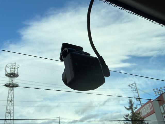 セレナ ２０Ｘ　アドバンスドセーフティパッケージ　４ＷＤ　両側電動スライドドア　純正メモリーナビ　全周囲カメラ　エマージェンシーブレーキ　クルーズコントロール　ドライブレコーダー　ＥＴＣ　レーンキープアシスト　クリアランスソナー　オートライト（36枚目）