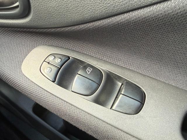 セレナ ２０Ｘ　アドバンスドセーフティパッケージ　４ＷＤ　両側電動スライドドア　純正メモリーナビ　全周囲カメラ　エマージェンシーブレーキ　クルーズコントロール　ドライブレコーダー　ＥＴＣ　レーンキープアシスト　クリアランスソナー　オートライト（40枚目）