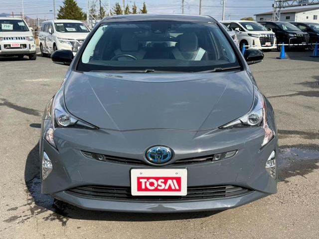 プリウス A 4WD アッシュ&ソリッドブラック全塗装車 寒冷地仕様 純正ナビ バックカメラ セーフティセンス レーダークルーズ ツーリングセレクション用17インチアルミボディ同色塗装済 クールグレー合皮シート(15枚目)