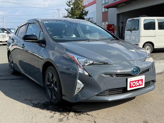 プリウス A 4WD アッシュ&ソリッドブラック全塗装車 寒冷地仕様 純正ナビ バックカメラ セーフティセンス レーダークルーズ ツーリングセレクション用17インチアルミボディ同色塗装済 クールグレー合皮シート(17枚目)