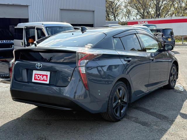 プリウス A 4WD アッシュ&ソリッドブラック全塗装車 寒冷地仕様 純正ナビ バックカメラ セーフティセンス レーダークルーズ ツーリングセレクション用17インチアルミボディ同色塗装済 クールグレー合皮シート(18枚目)