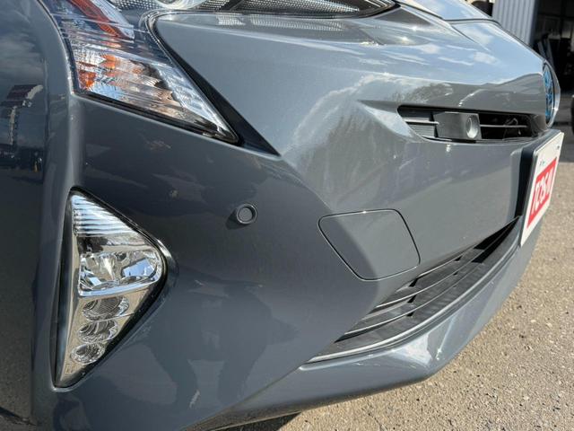 プリウス A 4WD アッシュ&ソリッドブラック全塗装車 寒冷地仕様 純正ナビ バックカメラ セーフティセンス レーダークルーズ ツーリングセレクション用17インチアルミボディ同色塗装済 クールグレー合皮シート(27枚目)