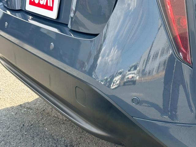 プリウス A 4WD アッシュ&ソリッドブラック全塗装車 寒冷地仕様 純正ナビ バックカメラ セーフティセンス レーダークルーズ ツーリングセレクション用17インチアルミボディ同色塗装済 クールグレー合皮シート(28枚目)