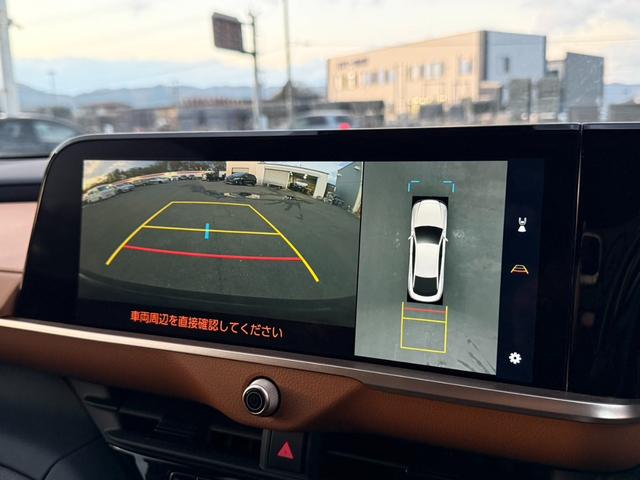 クラウンクロスオーバー ＲＳアドバンスド　４ＷＤ　純正１２．３型ワイドナビ　全周囲カメラ　セーフティセンス　レーダークルーズ　ＡＣ１００Ｖ電源　ワイヤレス充電　黒革シート　パワーシート　シートベンチレーション　ＥＴＣ　ＬＥＤヘッドライト（4枚目）