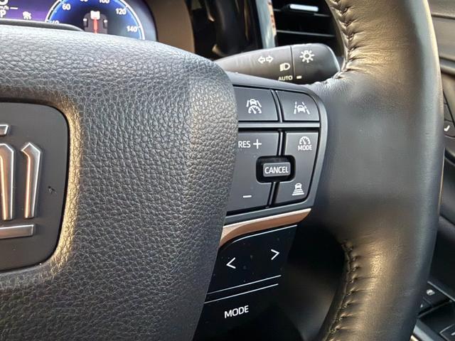 クラウンクロスオーバー ＲＳアドバンスド　４ＷＤ　純正１２．３型ワイドナビ　全周囲カメラ　セーフティセンス　レーダークルーズ　ＡＣ１００Ｖ電源　ワイヤレス充電　黒革シート　パワーシート　シートベンチレーション　ＥＴＣ　ＬＥＤヘッドライト（6枚目）