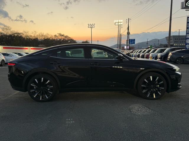 クラウンクロスオーバー ＲＳアドバンスド　４ＷＤ　純正１２．３型ワイドナビ　全周囲カメラ　セーフティセンス　レーダークルーズ　ＡＣ１００Ｖ電源　ワイヤレス充電　黒革シート　パワーシート　シートベンチレーション　ＥＴＣ　ＬＥＤヘッドライト（22枚目）