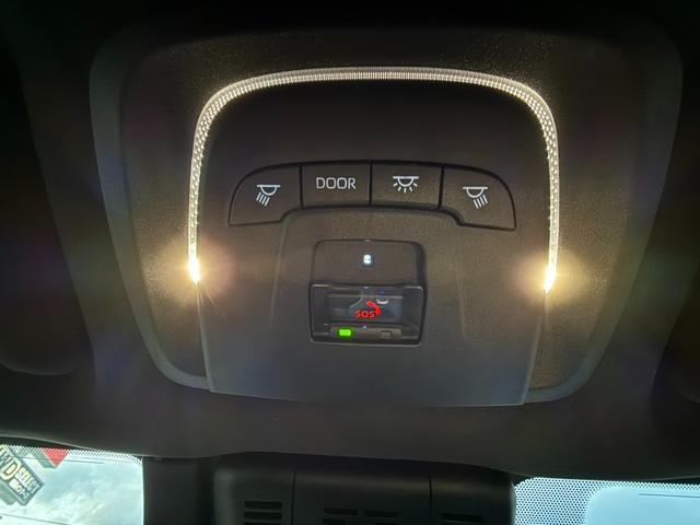 クラウンクロスオーバー ＲＳアドバンスド　４ＷＤ　純正１２．３型ワイドナビ　全周囲カメラ　セーフティセンス　レーダークルーズ　ＡＣ１００Ｖ電源　ワイヤレス充電　黒革シート　パワーシート　シートベンチレーション　ＥＴＣ　ＬＥＤヘッドライト（30枚目）