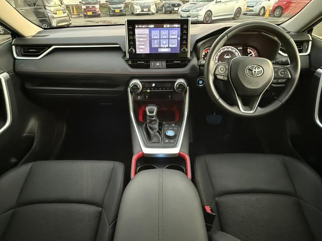 RAV4 アドベンチャー オフロードパッケージ 4WD 9型ディスプレイオーディオ 全周囲カメラ 衝突軽減 合皮シート パワーシート シートベンチレーション ステアリングヒーター グレード専用18インチマットブラック塗装アルミ ワイヤレス充電(2枚目)