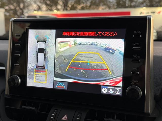 RAV4 アドベンチャー オフロードパッケージ 4WD 9型ディスプレイオーディオ 全周囲カメラ 衝突軽減 合皮シート パワーシート シートベンチレーション ステアリングヒーター グレード専用18インチマットブラック塗装アルミ ワイヤレス充電(4枚目)