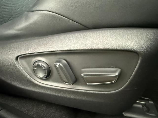 RAV4 アドベンチャー オフロードパッケージ 4WD 9型ディスプレイオーディオ 全周囲カメラ 衝突軽減 合皮シート パワーシート シートベンチレーション ステアリングヒーター グレード専用18インチマットブラック塗装アルミ ワイヤレス充電(14枚目)